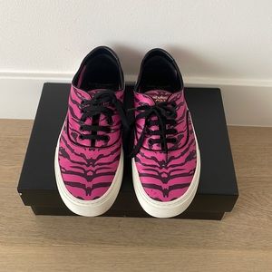 Saint Laurent Low Top Sneakers- size 39